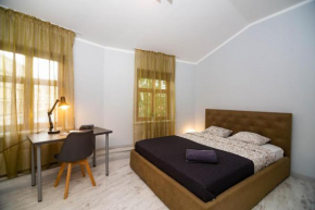 Charming 3-Bedroom City Center Flat, Riga